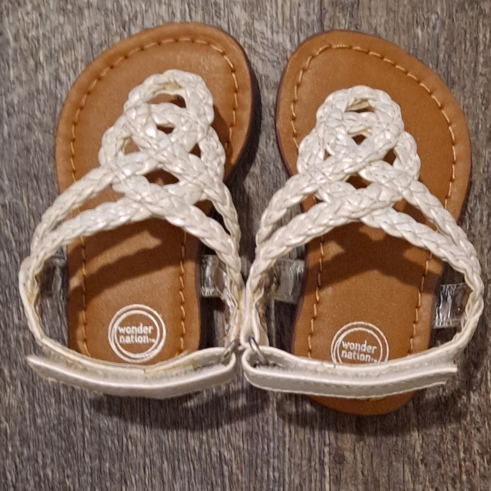 Wonder Nation Baby Toddler Size 2 White Sandals